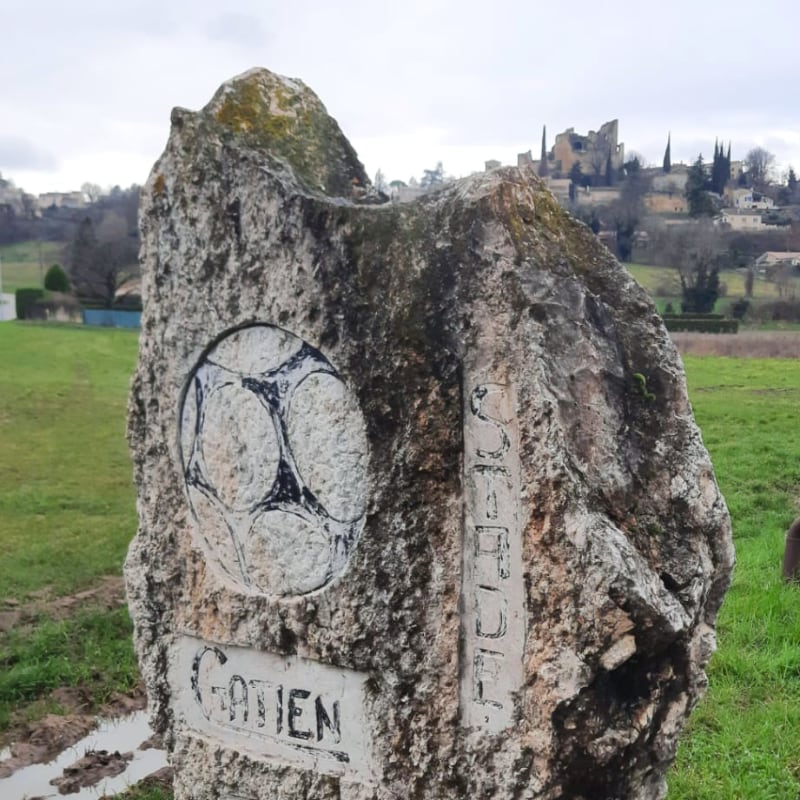 Chabrillan Plaque du stade